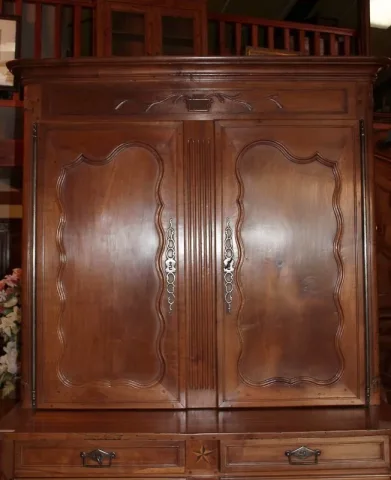 LOUIS XV PERIODO ALTA BUFFET ARMARIO