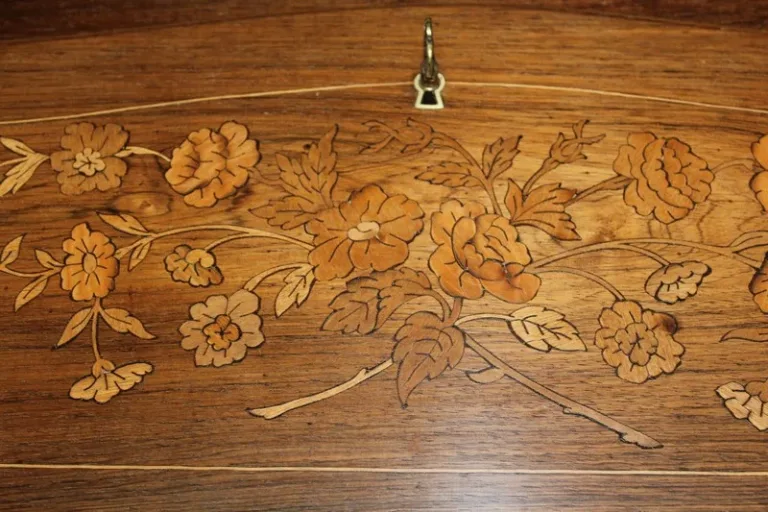 LOUIS XV STIJL HELLING TOP BUREAU