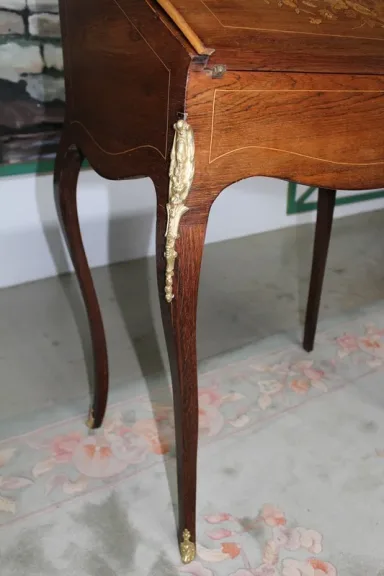 LOUIS XV STIJL HELLING TOP BUREAU