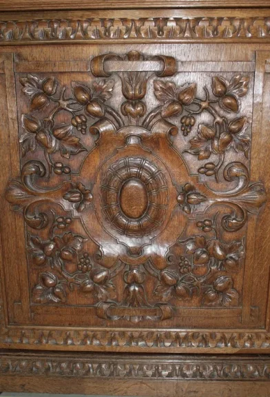 Buffet-Dressoir en chêne goût Renaissance XXe