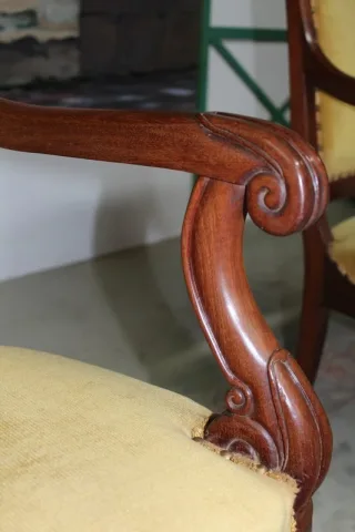 Fauteuil Restauration en Acajou XIXe
