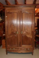 LOUIS XV PRIOD ARMOIRE