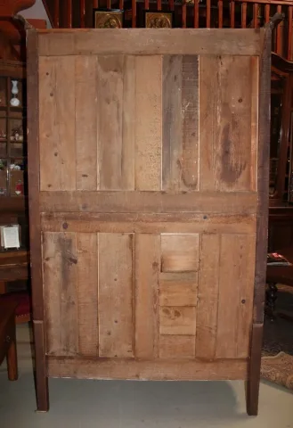 Armoire Louis XV en noyer  XVIIIeme
