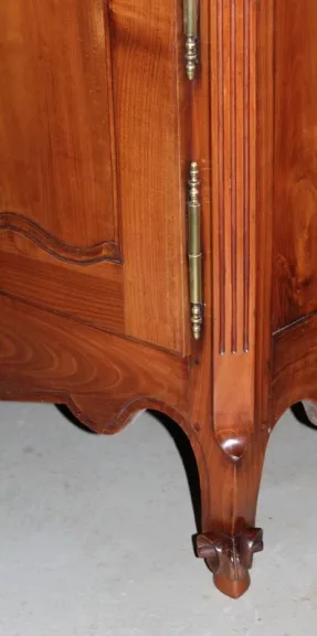 19. C LOUIS XV STILBUFFET