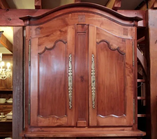 19. C LOUIS XV STILBUFFET