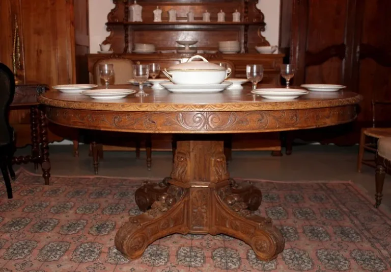 TAVOLA PEDESTALE DI LEGNO