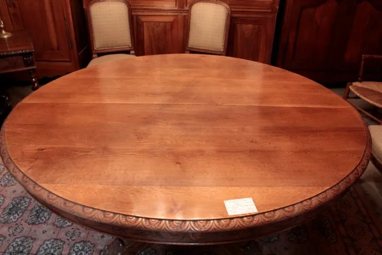 TAVOLA PEDESTALE DI LEGNO