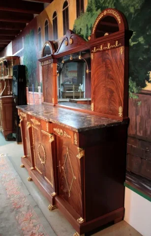 Enfilade "Retour d'Egypte" en Acajou XXeme