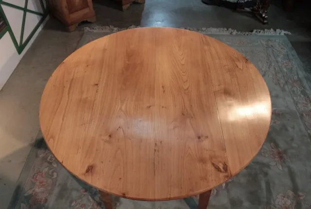 FRENCH TABLE