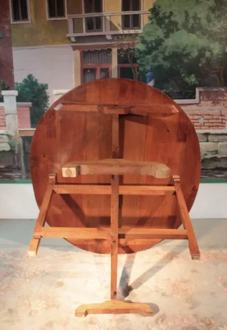 19世紀のVINEYARD TABLE