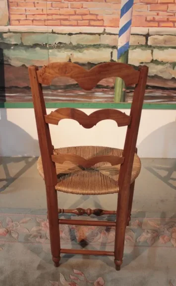 Suite de 5 Chaises Provençales en merisier XIXeme