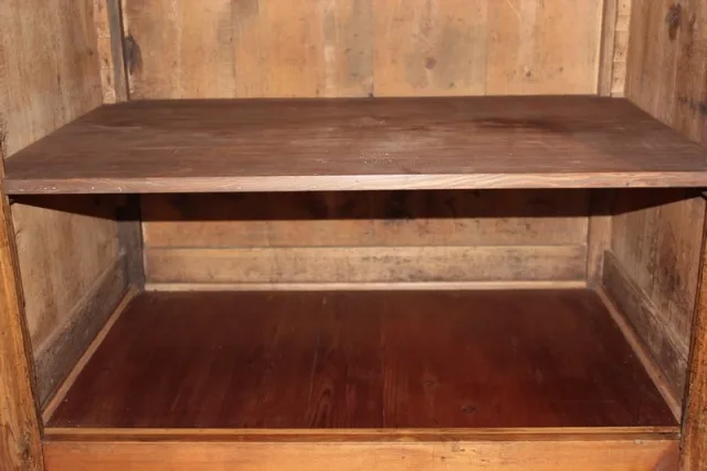 SHOP COUNTER