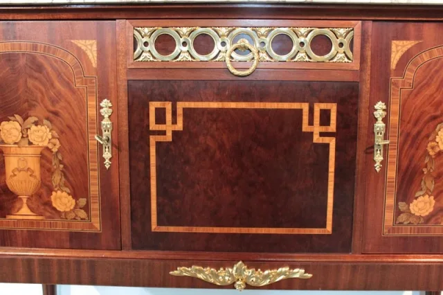 LOUIS XVI STIJL SIDEBOARD