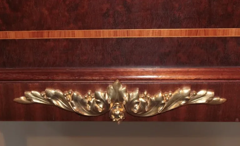 LOUIS XVI STIL SIDEBOARD