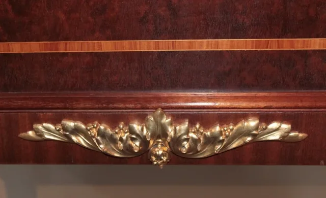 LOUIS XVI STIJL SIDEBOARD