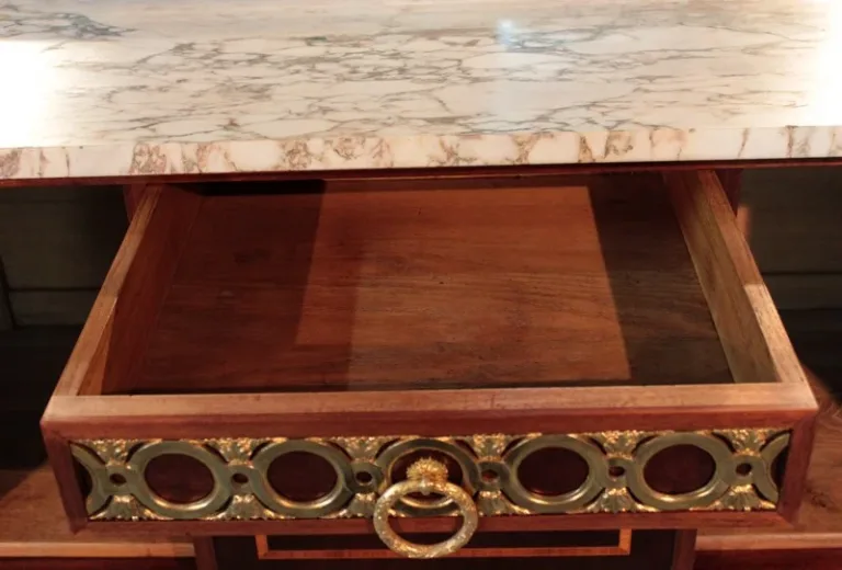LOUIS XVI STIL SIDEBOARD