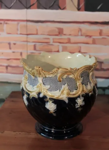 Garniture de Cheminée en Barbotine XIXeme