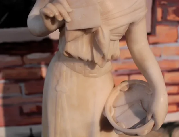 ESTATUA ALABASTER