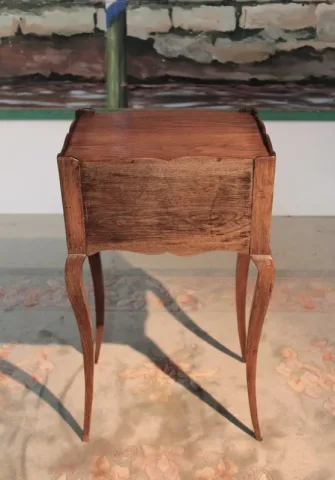 Table chiffonnière Louis XV en chêne XIXeme
