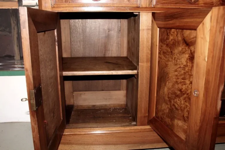 Buffet-Dressoir de Chasse  en Noyer XIXeme