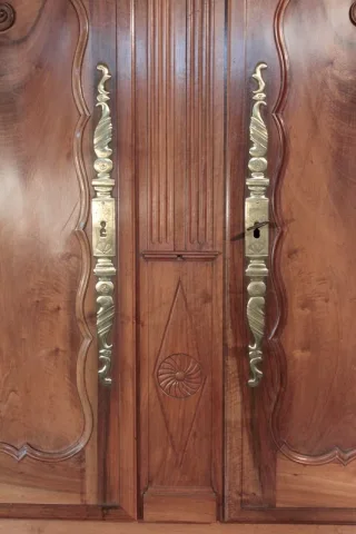LOUIS XV STYLE BUFFET