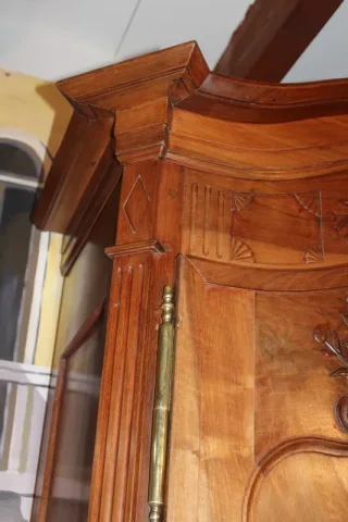 LOUIS XV STYLE BUFFET