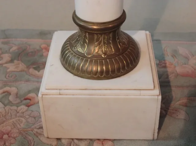 COLONNA DI MARMO BIANCO