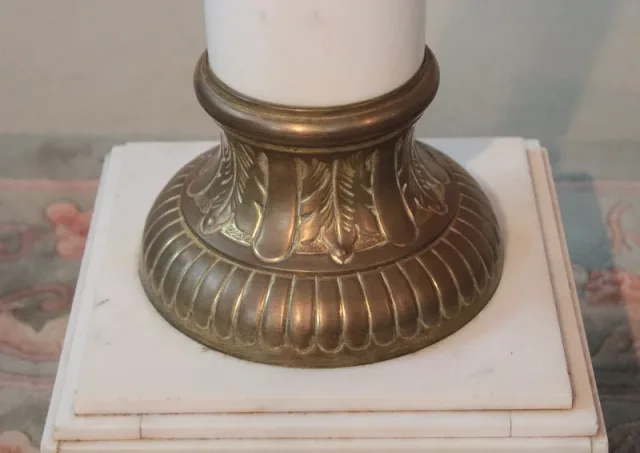 COLONNA DI MARMO BIANCO