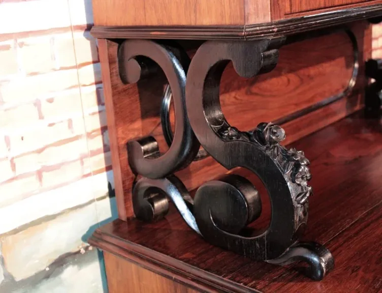 Buffet deux-corps NAPOLEON III en Palissandre XIXe