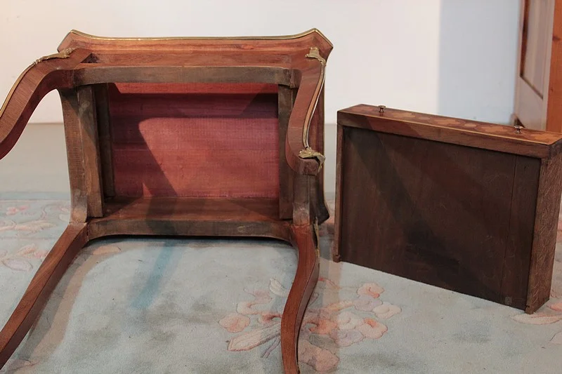 LOUIS XV STYLE TABLE