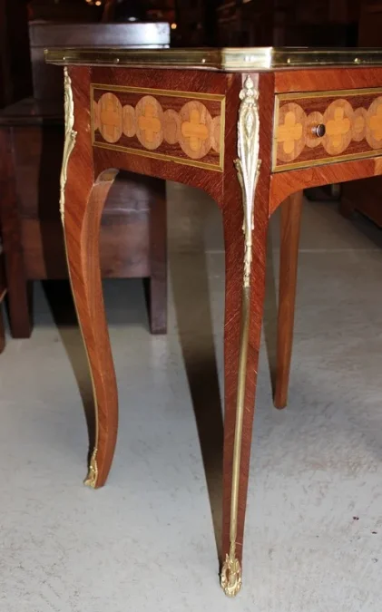 LOUIS XV STYLE TABLE