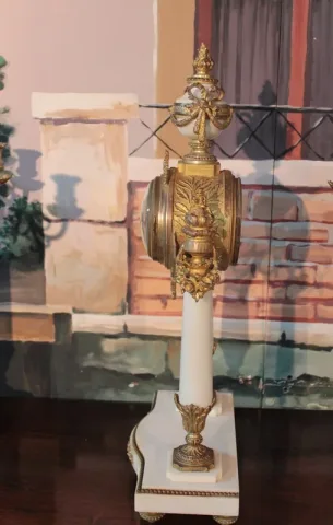 MANTLE GARNITURE