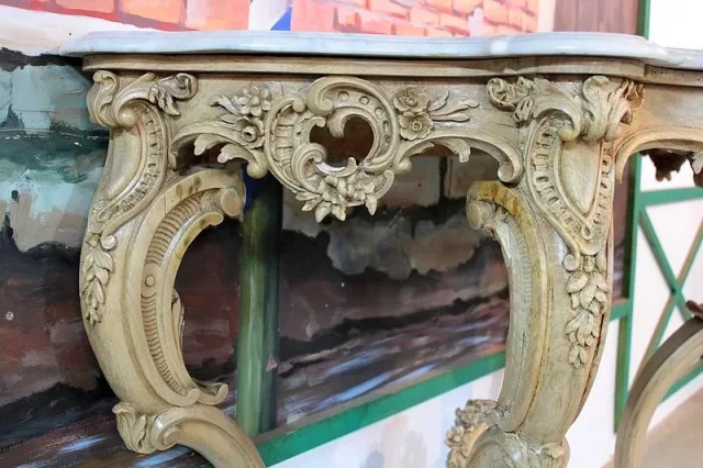 LOUIS XV PERIOD CONSOLE TABLE
