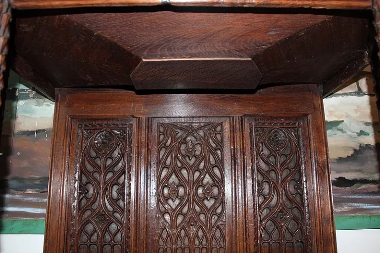 GOTHIC STYLE OAK CUPBOARD