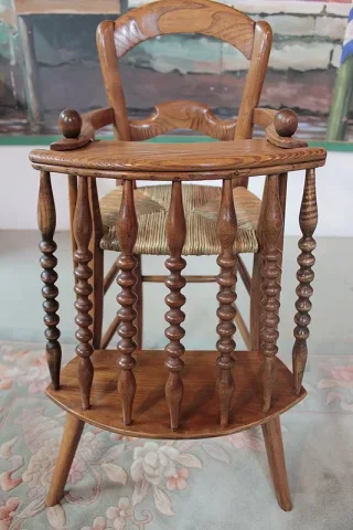 Chaise Haute d'enfant en Frêne 1900