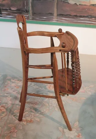 Chaise Haute d'enfant en Frêne 1900