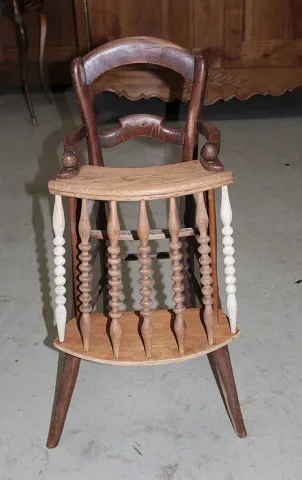 Chaise Haute d'enfant en Frêne 1900