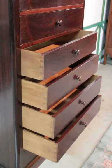ROSEWOOD CHEST OF DRAWERS