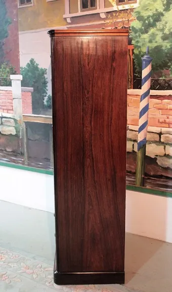 ROSEWOOD CHEST OF DRAWERS