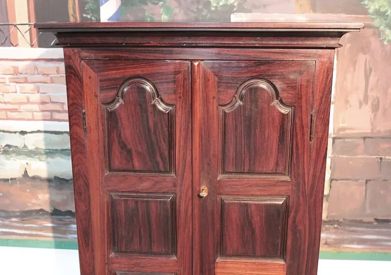 Armoire Indienne en Palissandre Goût Louis XIV XIXeme
