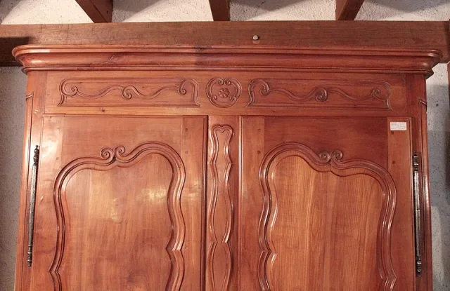 Armoire Louis XV en Merisier XVIIIeme