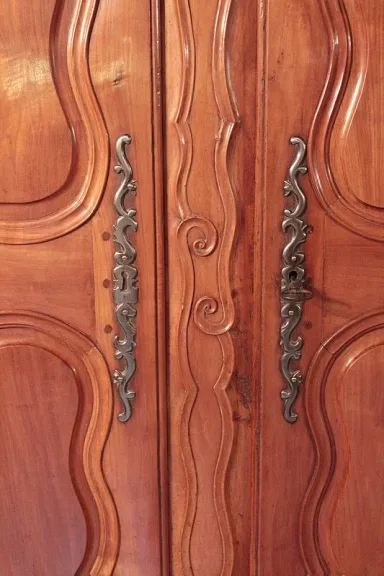 LOUIS XV ZEITRAUM ARMOIRE