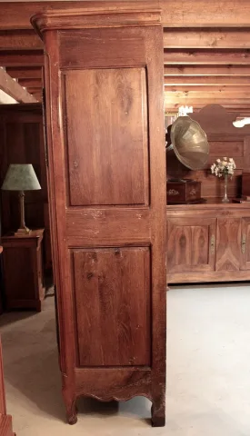 Armoire Louis XV en Merisier XVIIIeme