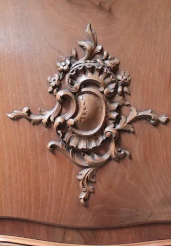WALNUT CHIFFONNIER