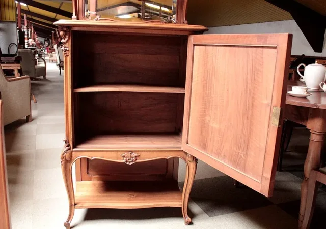 WALNUT CHIFFONNIER