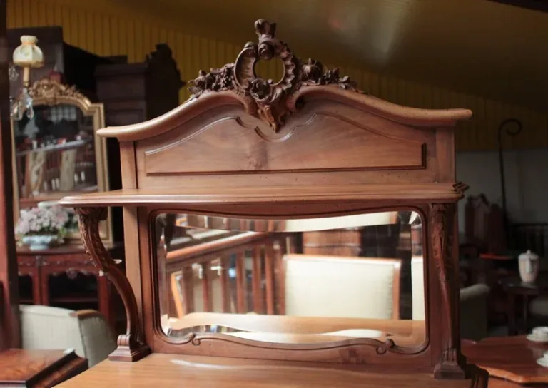 WALNUSS CHIFFONNIER