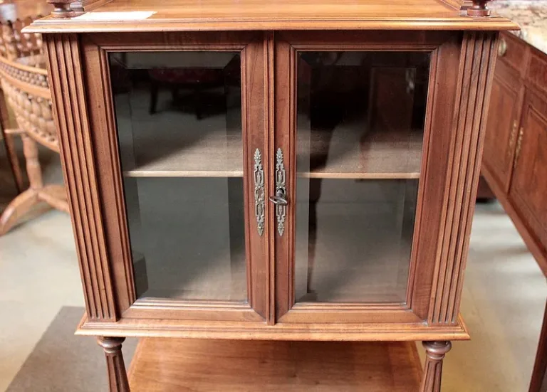 MUSIKSCHRANK