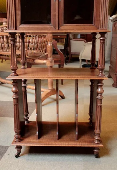 MUSIKSCHRANK
