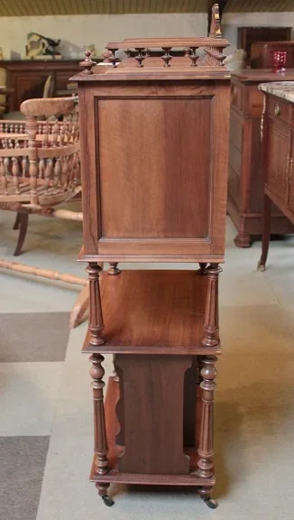 MUSIKSCHRANK