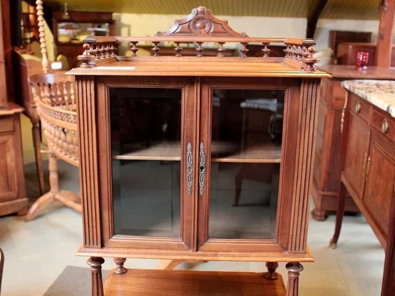 MUSIKSCHRANK